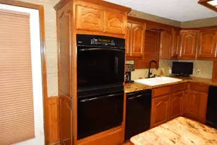 3073 E Lake Dr, Gladewater, TX 75647 - Photo 17