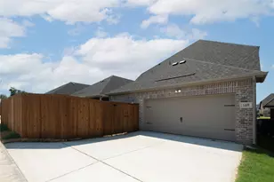 1449 Sun Gdn Wy, Justin, TX 76247 - Photo 3