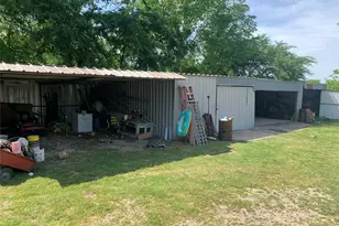 248 Rs County Rd 1490, Point, TX 75472 - Photo 15