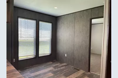 322 E College Street, Fairfield, TX 75840 - Photo 13