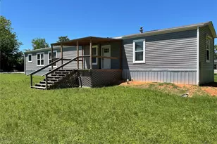 322 E College St, Fairfield, TX 75840 - Photo 3