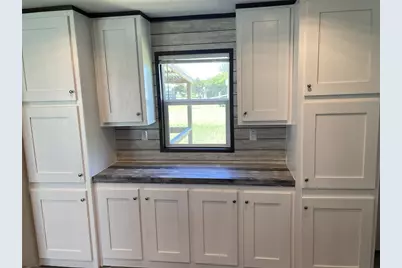 322 E College Street, Fairfield, TX 75840 - Photo 11