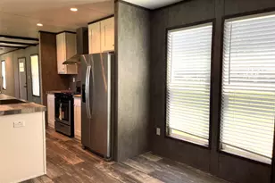 322 E College St, Fairfield, TX 75840 - Photo 15