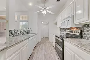 204 Tanglewood Ln, Waxahachie, TX 75165 - Photo 25