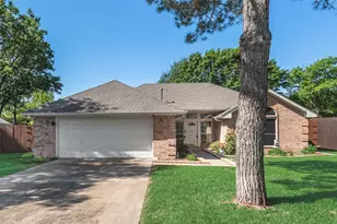 204 Tanglewood Ln, Waxahachie, TX 75165 - Photo 9