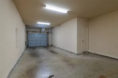 724 Skyline Bluff Court, Fort Worth, TX 76102 - Photo 25