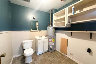 407 Bremond St, Franklin, TX 77856 - Photo 13