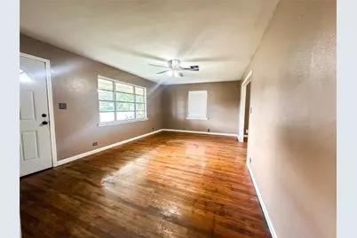 407 Bremond Street, Franklin, TX 77856 - Photo 5