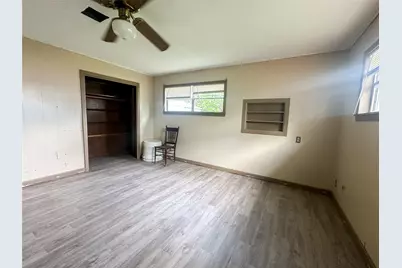 407 Bremond Street, Franklin, TX 77856 - Photo 19