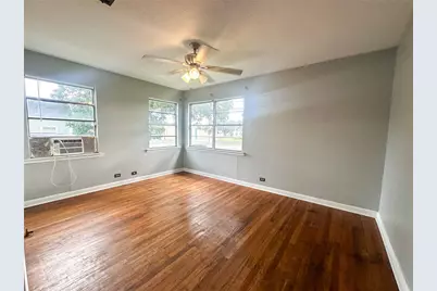 407 Bremond Street, Franklin, TX 77856 - Photo 17