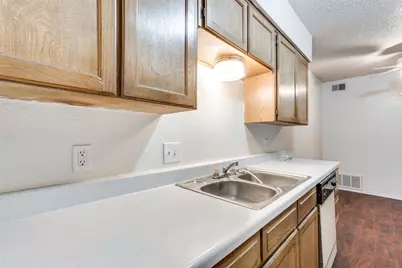 2820 Ridgecrest Drive, Fort Worth, TX 76133 - Photo 11