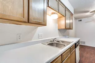 2820 Ridgecrest Dr, Fort Worth, TX 76133 - Photo 11