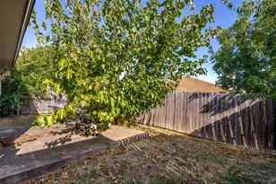 2820 Ridgecrest Dr, Fort Worth, TX 76133 - Photo 23