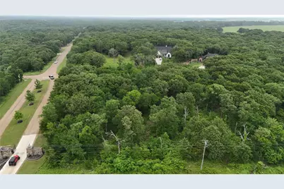 100 Oakridge Court, Mabank, TX 75147 - Photo 3