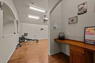 196 Creek Dr, Whitney, TX 76692 - Photo 17