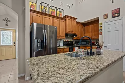 196 Creek Drive, Whitney, TX 76692 - Photo 7