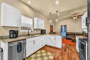 4911 Wichita St, Granbury, TX 76048 - Photo 23