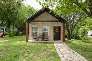 1013 Clay St, Nocona, TX 76255 - Photo 1