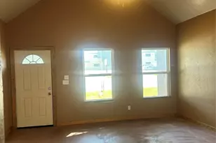 1013 Clay St, Nocona, TX 76255 - Photo 3