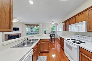 8413 Vicksburg Ln, Fort Worth, TX 76123 - Photo 13