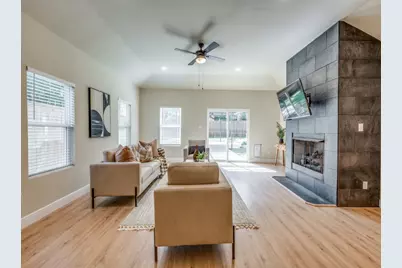 929 S Marlborough Avenue, Dallas, TX 75208 - Photo 3