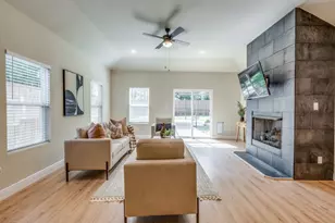 929 S Marlborough Ave, Dallas, TX 75208 - Photo 3