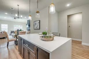 929 S Marlborough Ave, Dallas, TX 75208 - Photo 13