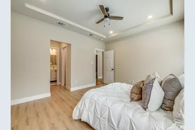 929 S Marlborough Avenue, Dallas, TX 75208 - Photo 19