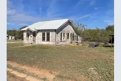 816 W Elliott Street, Breckenridge, TX 76424 - Photo 1