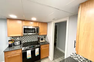 536 E Avenue J, Grand Prairie, TX 75050 - Photo 5