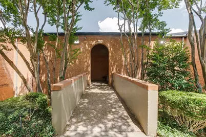 536 E Avenue J #A, Grand Prairie, TX 75050 - Photo 1