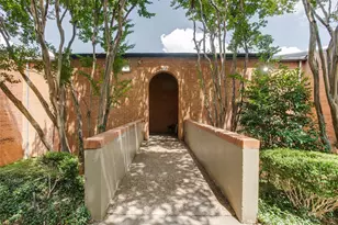 536 E Avenue J, Grand Prairie, TX 75050 - Photo 1