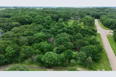 100 Oakmont Drive, Mabank, TX 75147 - Photo 3