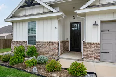 300 Bronco Drive, Pilot Point, TX 76258 - Photo 5