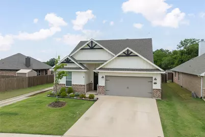 300 Bronco Drive, Pilot Point, TX 76258 - Photo 3