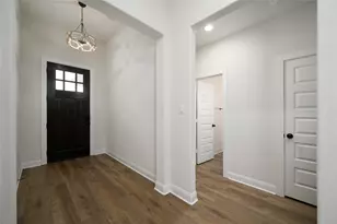 300 Bronco Dr, Pilot Point, TX 76258 - Photo 7