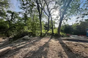 511 Carey St, Dallas, TX 75203 - Photo 1