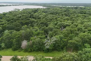 114 Oakmont Dr, Mabank, TX 75147 - Photo 1