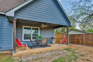 400 E Hinton St, Tioga, TX 76271 - Photo 31