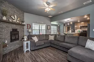 400 E Hinton St, Tioga, TX 76271 - Photo 7