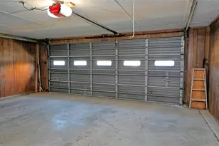 522 Montague St, Nocona, TX 76255 - Photo 17