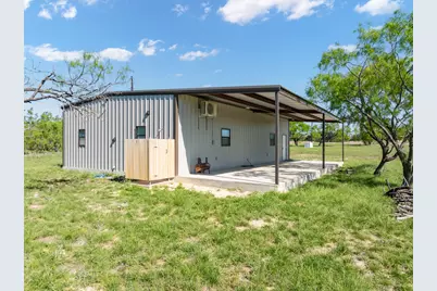 570 Pr 42103, Evant, TX 76525 - Photo 7