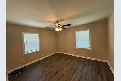 2506 Normont Circle, Fort Worth, TX 76103 - Photo 7