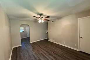 2506 Normont Cir, Fort Worth, TX 76103 - Photo 5