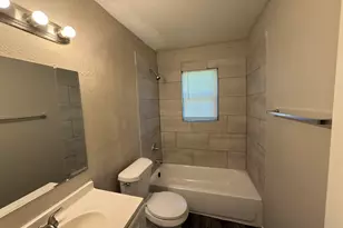 2506 Normont Cir, Fort Worth, TX 76103 - Photo 9