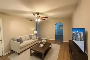 2505 Normont Cir, Fort Worth, TX 76103 - Photo 3