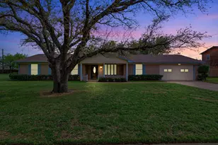 319 Allen Dr, Justin, TX 76247 - Photo 35