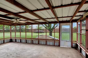 319 Allen Dr, Justin, TX 76247 - Photo 29