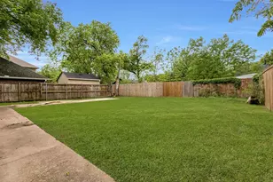 803 Main St, McKinney, TX 75069 - Photo 23