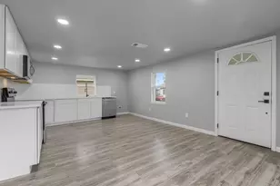 803 Main St, McKinney, TX 75069 - Photo 5